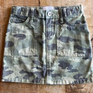 Children’s Place camo skirt size 5t